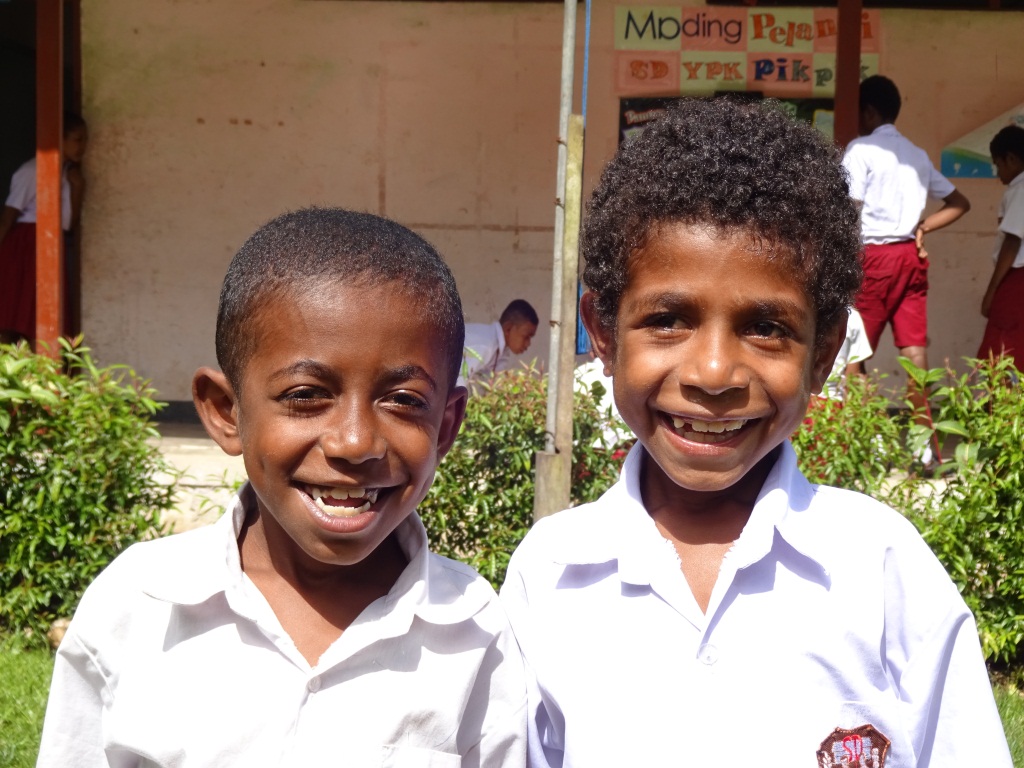 Membangun Kampus Pusat Pendidikan Guru Di Papua Indonesia